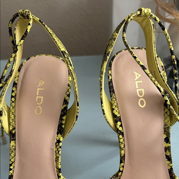 Aldo Yellow and Black Snake Print Heels - Picture 2 of 9